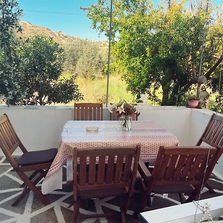 Panormitis House Apartman *