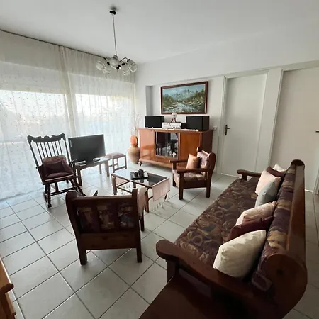 Panormitis House Apartman *