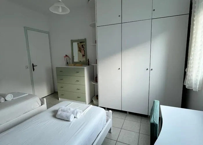 Апартаменты Panormitis House *